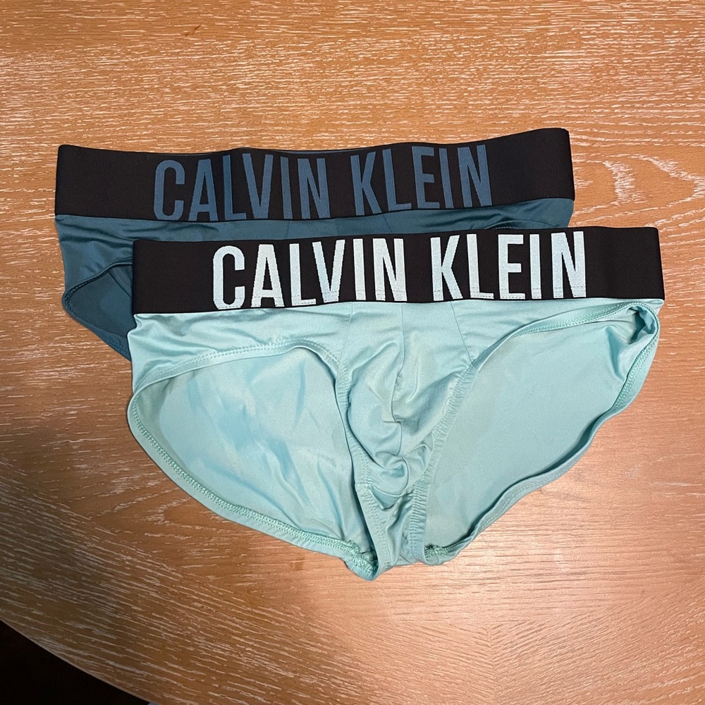 Calvin Klein intense power briefs (2) medium